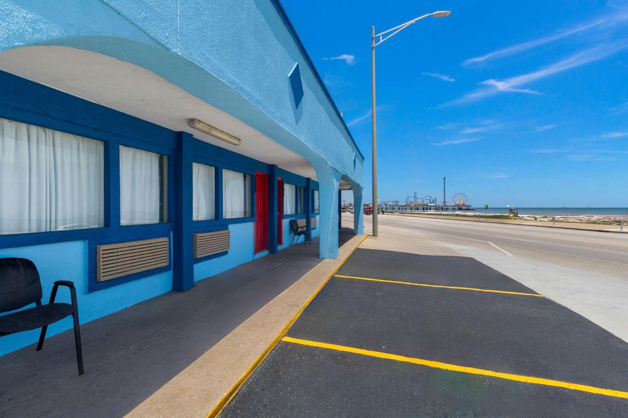 Econo Lodge Galveston Seawall Exterior photo